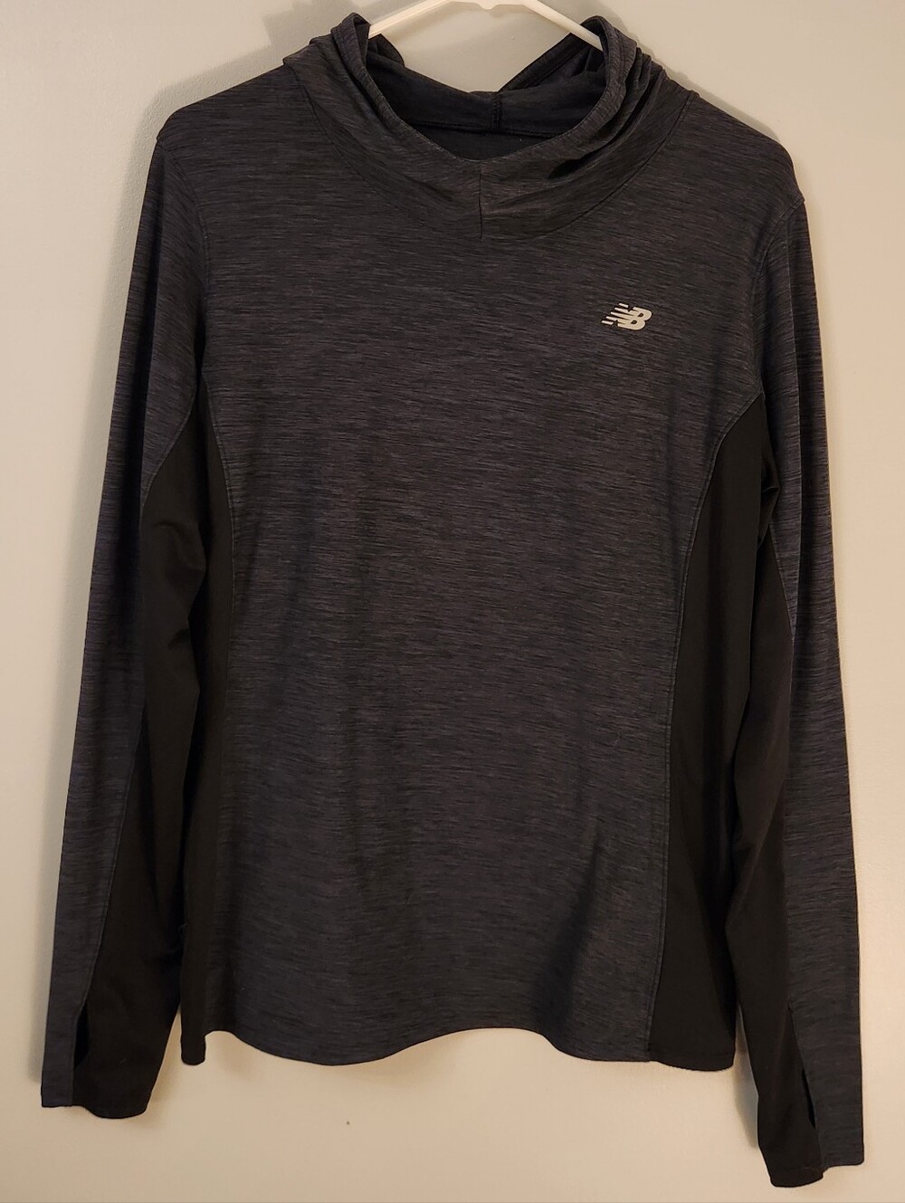 New Balance Women's Hooded Long Sleeve Activewear Top